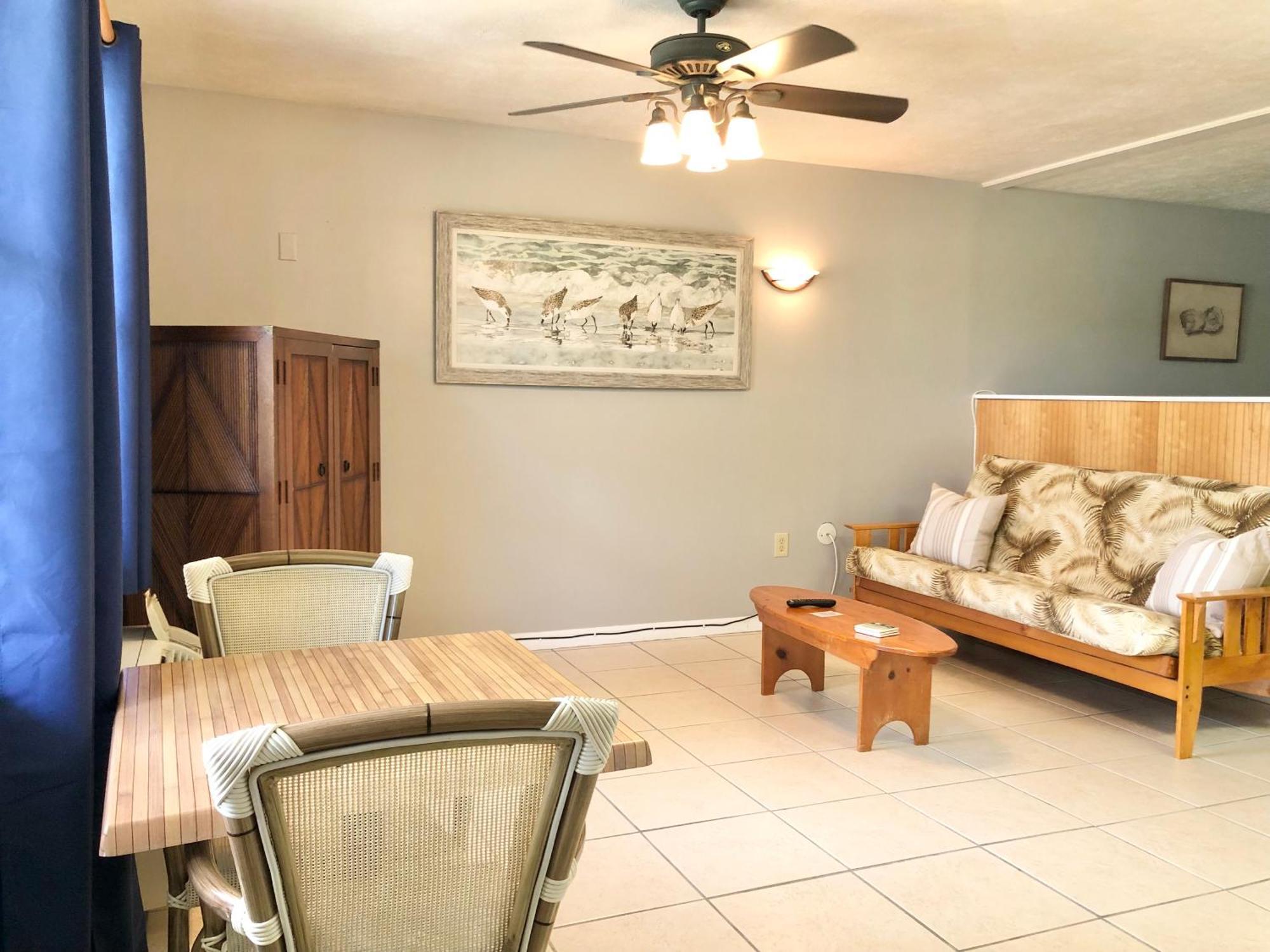 Davis House Inn Sebastian Room photo